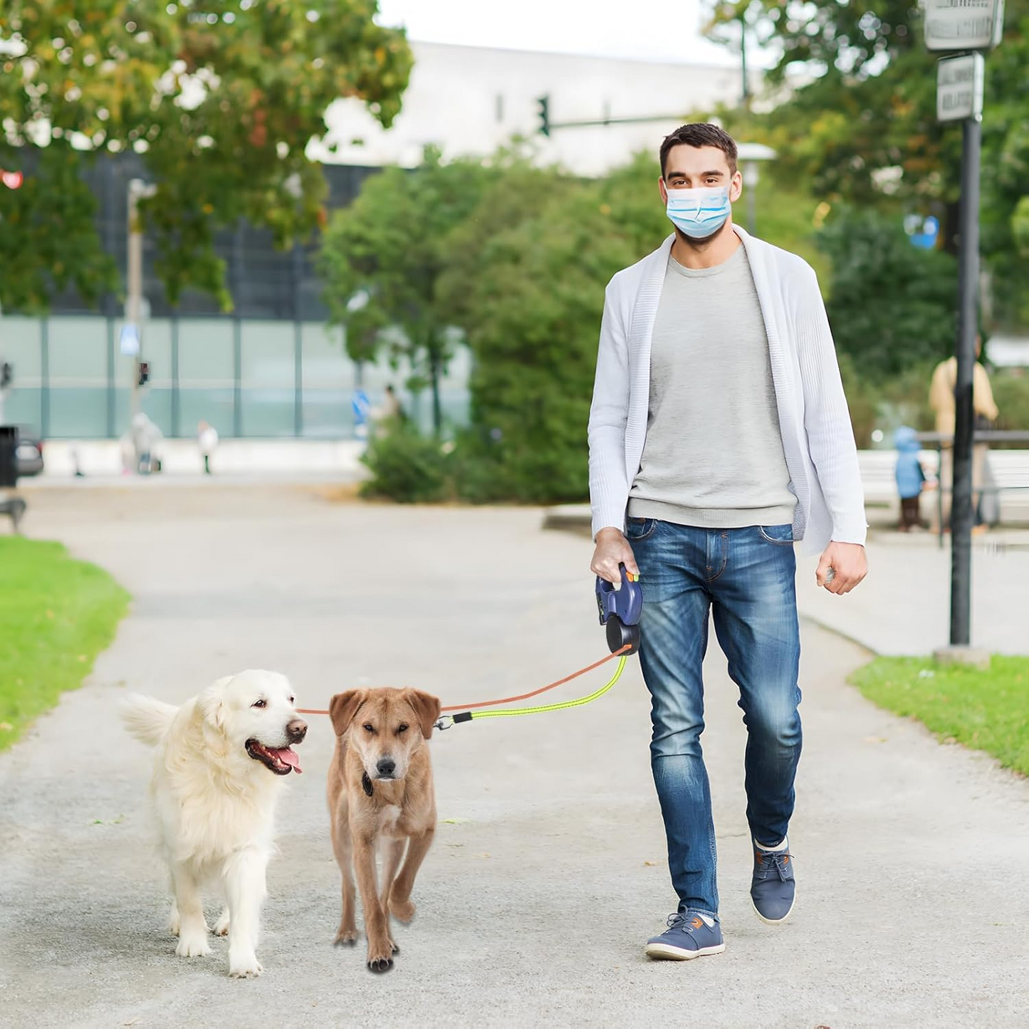 Retractable Dual Dog Leash with 360° Swivel & Reflective Lead
